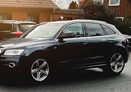 Audi Q5 3.0 TFSI S tronic quattro -