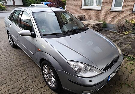 Ford Focus 1,8 Ghia X Ghia X