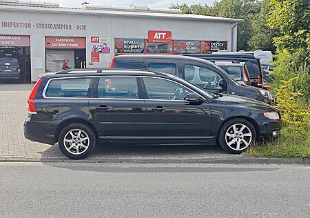 Volvo V70 D4
