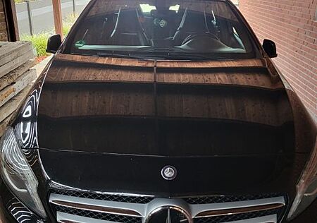 Mercedes-Benz A 200 Urban