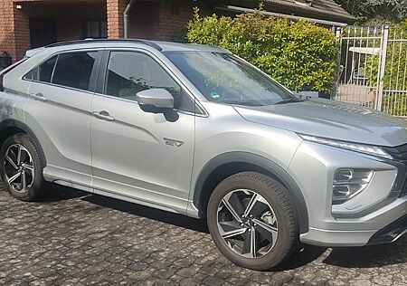 Mitsubishi Eclipse Cross 2.4 PLUG-IN HYBRID 4WD Select ...