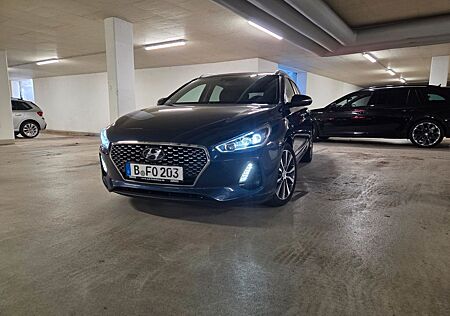 Hyundai i30 1.6 CRDi 100kW Premium DCT Premium