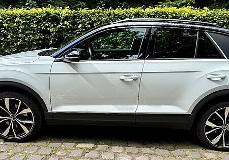 VW T-Roc Volkswagen Style 1.5 DSG 150 PS Anschlussgarantie