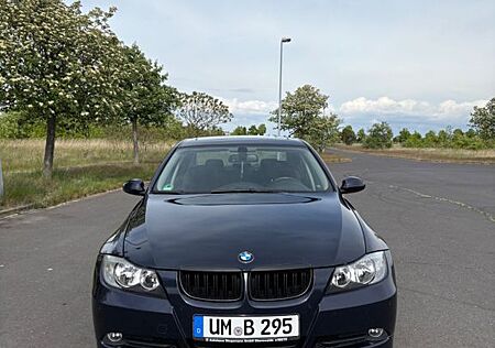 BMW 320i E90 - TÜV 09/26
