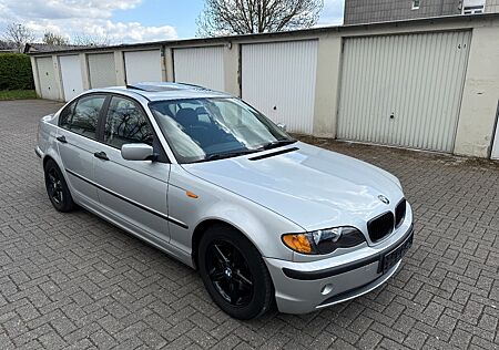 BMW 318 318AUTOMATIK,TÜV,KLIMA,TEMPOMAT,SCHIEBED,PDC,AHK