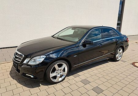 Mercedes-Benz E 200 CGI BlueEffi*Avantgarde/PDC/NAVI/XENON*