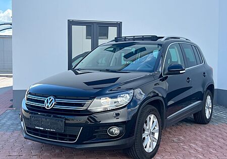 VW Tiguan Volkswagen Sport & Style*PANORAMA*NAVI*ALCANTARA*