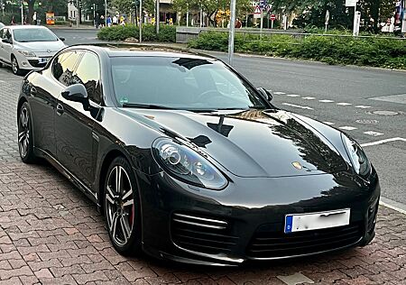 Porsche Panamera 970.2 GTS V8, Basaltmet., Alcantara