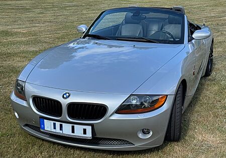 BMW Z4 E85 2.5 i Automatik