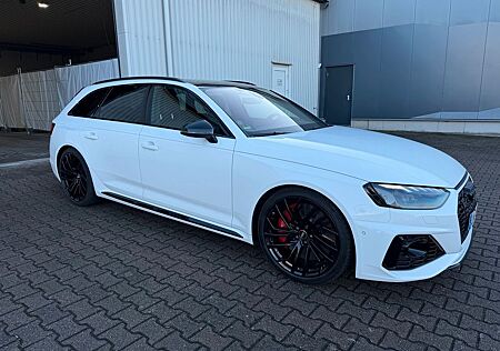 Audi RS4 | Keramik | DRC | HUD | Pano | B&O | MwSt.