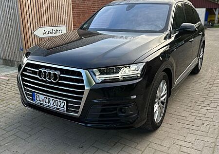 Audi Q7 3.0 TDI quattro tiptronic -