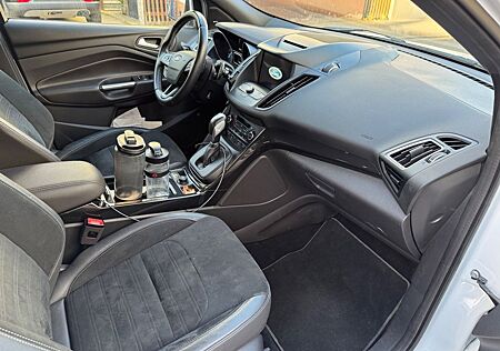 Ford Kuga 2,0 TDCi 4x4 132kW ST-Line PowerShift S...