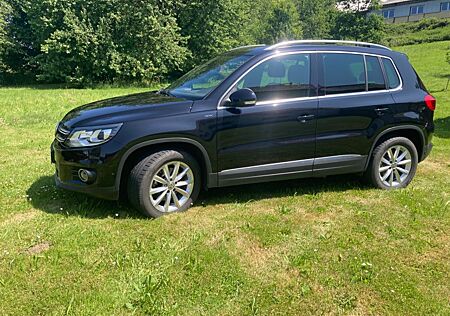 VW Tiguan Volkswagen 2.0 TDI BlueMotion LOUNGE Sport & S...