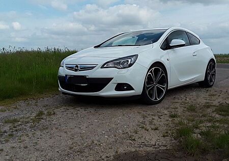 Opel Astra GTC 1.6 Turbo Inovation TÜV NEU