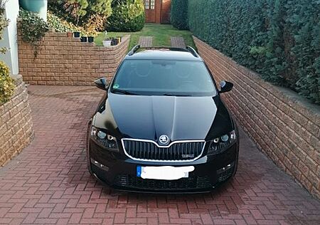 Skoda Octavia 2.0 TDI DSG RS Combi RS