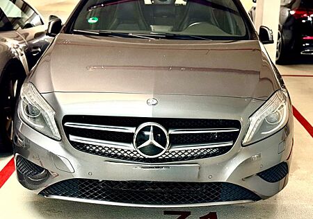 Mercedes-Benz A 180 -Efficiency Style Edition