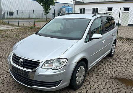 VW Touran Volkswagen 2.0 TDI DPF United United