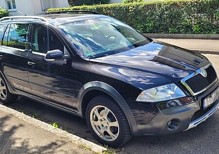 Skoda Octavia Combi 2.0 TDI PD DPF 4x4 Scout Scout