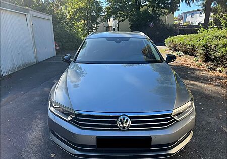 VW Passat Volkswagen 2.0 TDI SCR 140kW DSG Highline Varian...