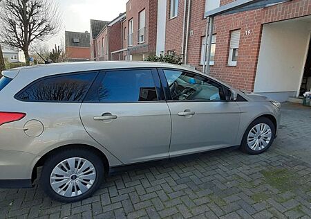 Ford Focus 1,0 EcoBoost 92kW Business Turnier Bus...