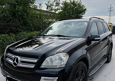 Mercedes-Benz GL 500 . benzin. GPL. GAS.