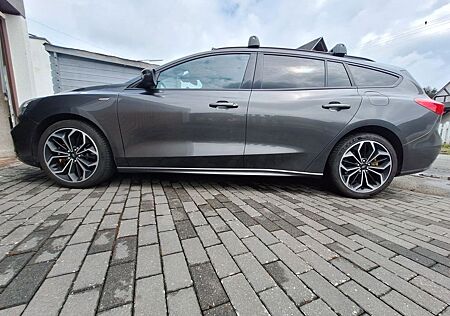 Ford Focus 1,5 EcoBoost 110kW ST-Line Turnier ST-Line