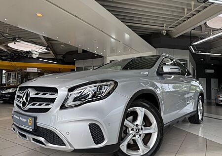 Mercedes-Benz GLA 200 +LED+Navi+PDC Tempomat