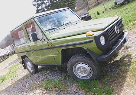 Mercedes-Benz G 300