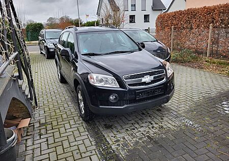 Chevrolet Captiva 2.4 LS 2WD 7-Sitzer LS