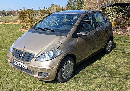 Mercedes-Benz A 150 ELEGANCE Elegance