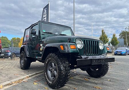 Jeep Wrangler TJ 2.5 wenig km toller Zustand mit TÜV