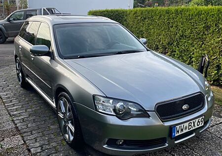 Subaru Legacy Kombi 3.0R spec. B *Navi*Schalter*