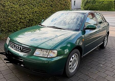 Audi A3 1.6 Attraction Rentnerfzg 02/26 TÜV