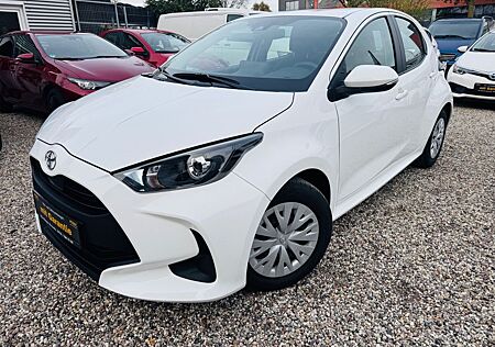 Toyota Yaris Hybrid 1 Hand Klimaauto 23218 Km Kamera