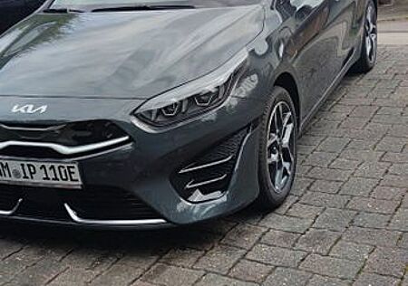 Kia Cee'd / Ceed 1.6 GDI Plug-In Hybrid Platinum...