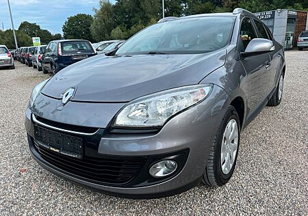 Renault Megane III Grandtour Dynamique 1.5dci Nr. 64