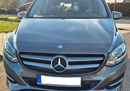 Mercedes-Benz B 180 Gepflegter Familien-Zweitwagen mit wenig Kilomet