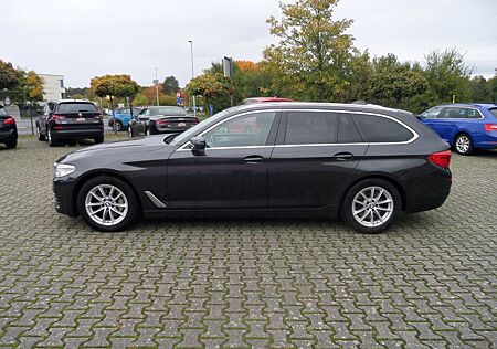 BMW 530 d xDrive Pano+4xKlima+LED+Cam+Navi+Leder+1.H