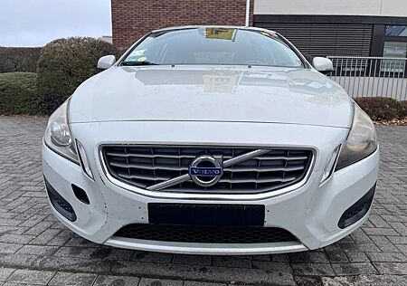 Volvo V60 D2 1,6