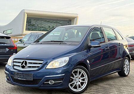 Mercedes-Benz B 200 CDI/TÜV neu/Bi-Xenon/PDC/Navi/Tempo/Pano
