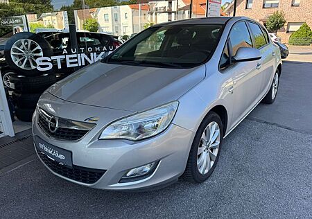Opel Astra J 1.4 Turbo Lim. 150 Jahre * PDC *