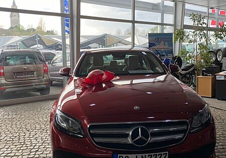 Mercedes-Benz E 220 d Autom. -