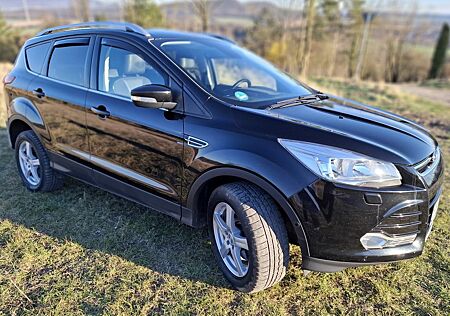 Ford Kuga 2,0 TDCi 4x4 110kW Titanium PowerShift ...