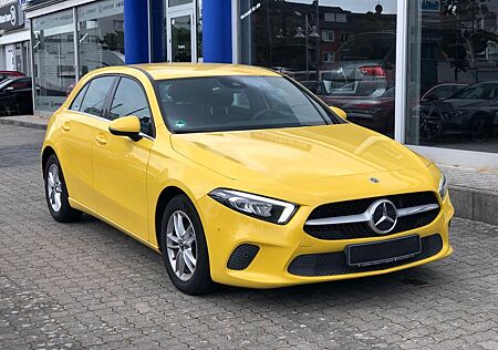 Mercedes-Benz A 180 Progressive * Kamera / LED / Teil-Leder *