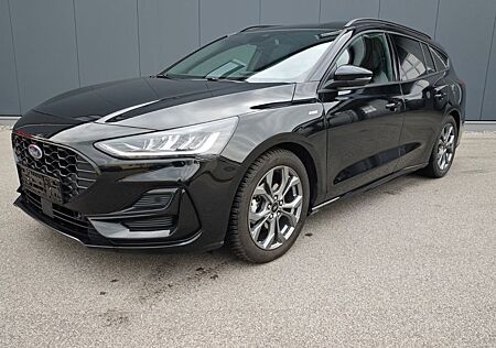 Ford Focus Turnier ST-Line / LED / Top