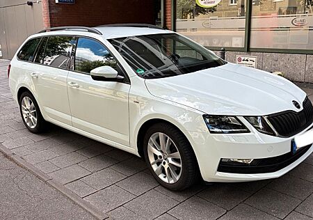 Skoda Octavia Combi 1.0 TSI | AHK | 8x Alu | TÜV 2027 | 1.Hand