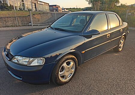 Opel Vectra 1.8 16V ORIGINAL-KM 23.496 KLIMA*eFH*8/27