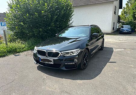BMW 530d xDrive Touring A -