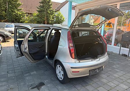 Fiat Punto 1.2 8V KLIMAANLAGE 5 TÜRIG TÜV 06 /2027