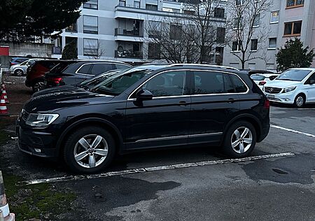 VW Tiguan Volkswagen 2.0 TDI SCR DSG | Leder | AHK|Pano-Dach